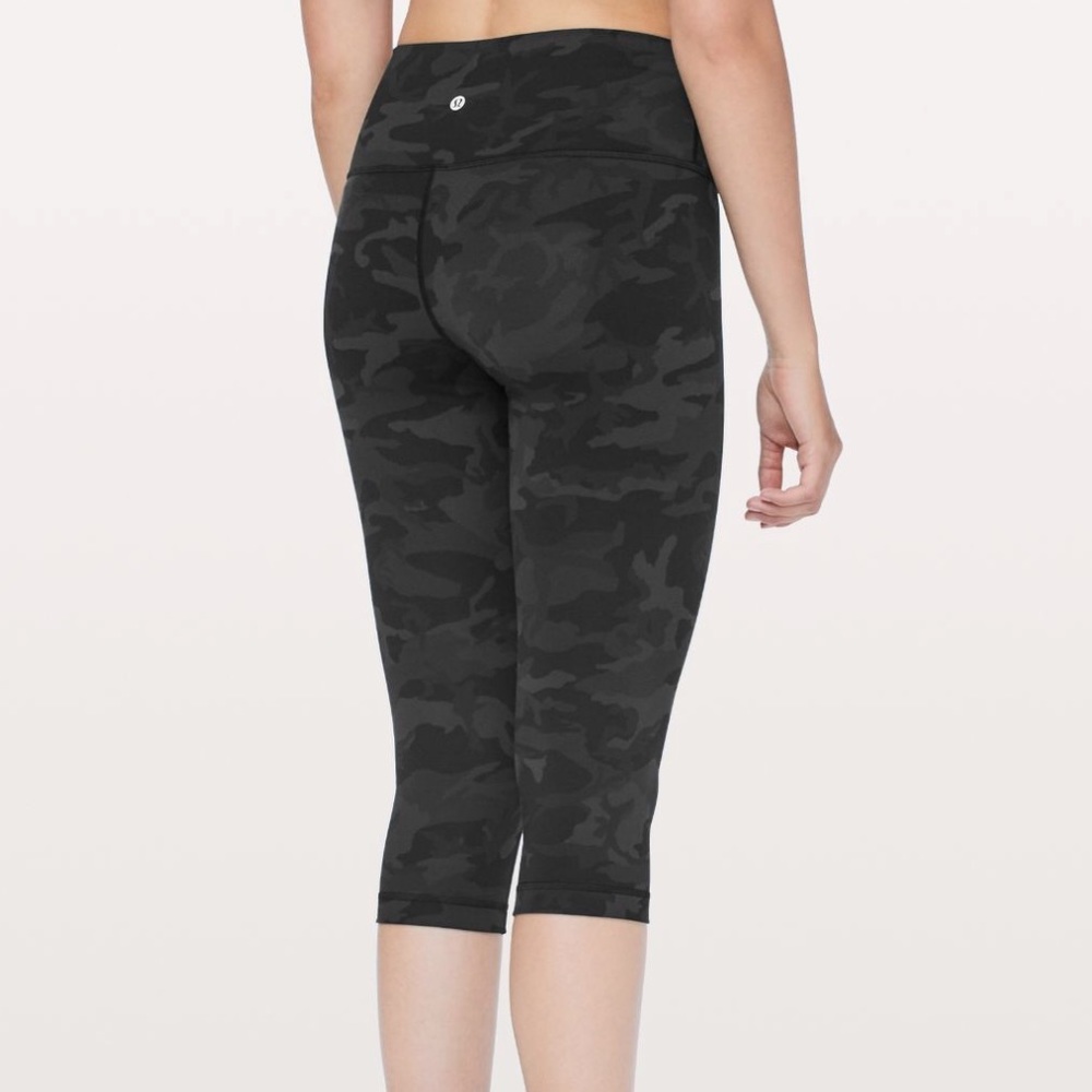 Wunder Under Hi-Rise 1/2 Tight